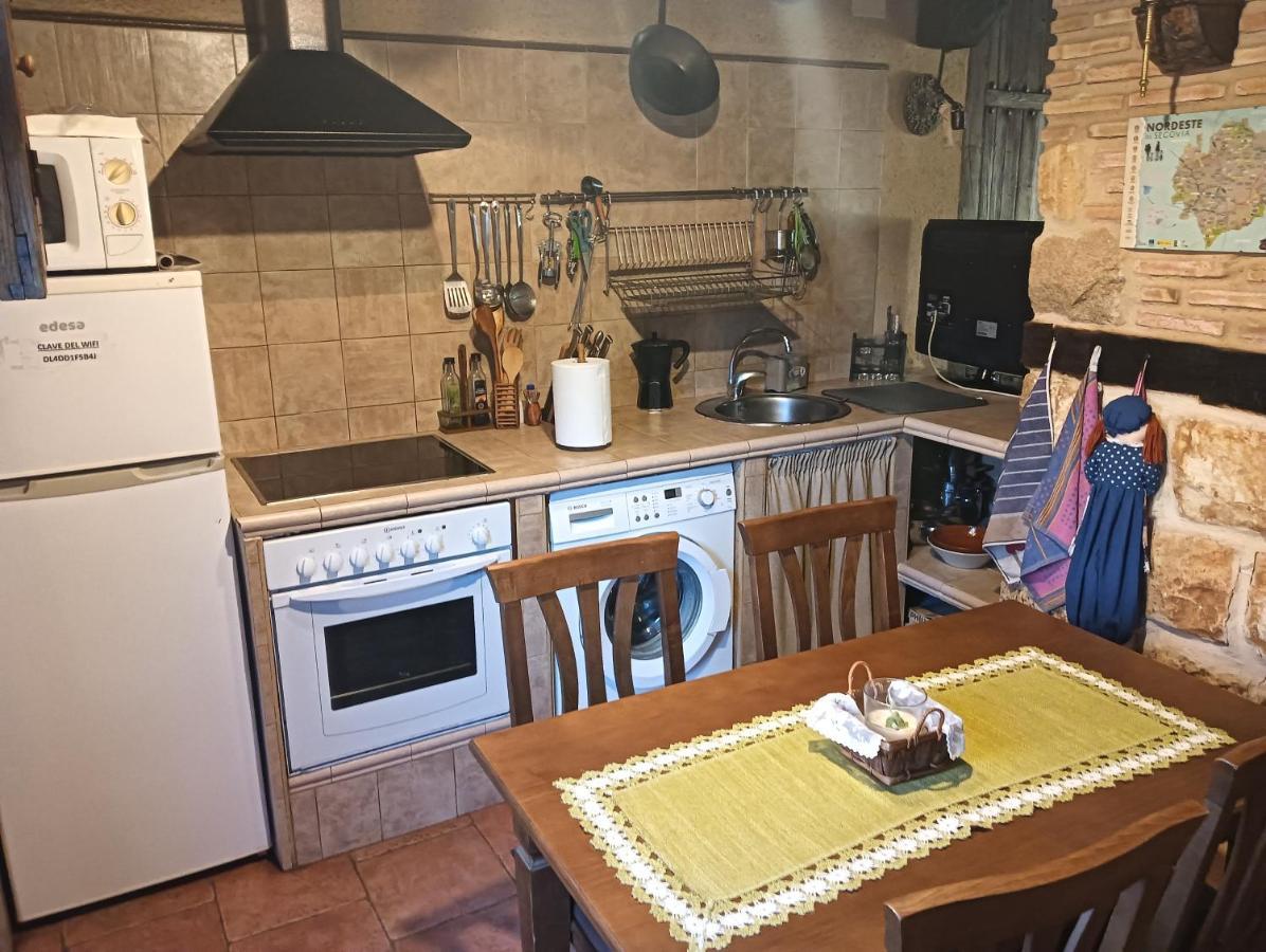 Casa Rural La Casa De Los Pollos Turrubuelo Экстерьер фото