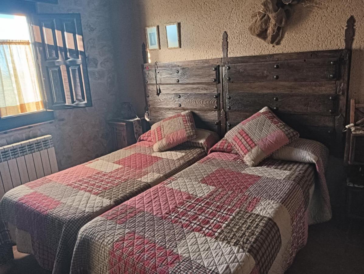 Casa Rural La Casa De Los Pollos Turrubuelo Экстерьер фото